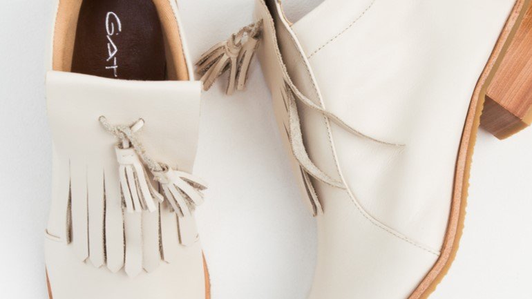 bota agatha off white 7