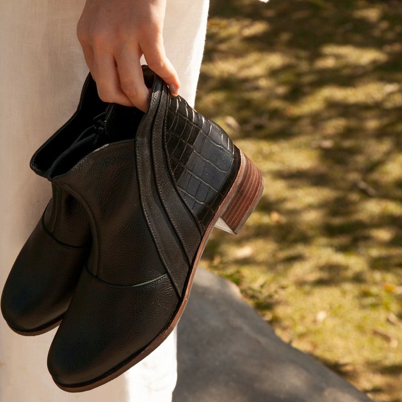 bota couro marie preta 4