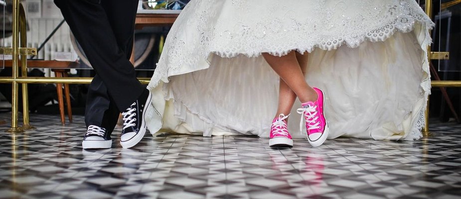 Qual sapato combina com vestido longo: Dicas e estilo para cada ocasião!