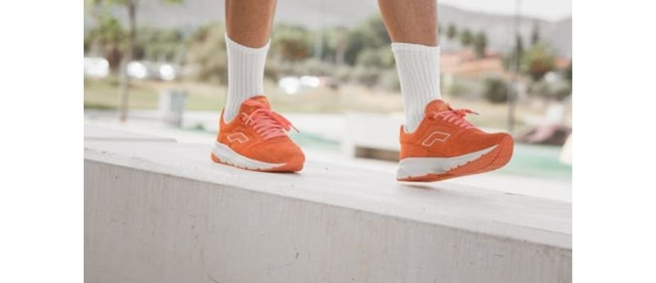 Qual a Melhor Meia para Usar com Tênis: Conforto e Estilo em Cada Passo