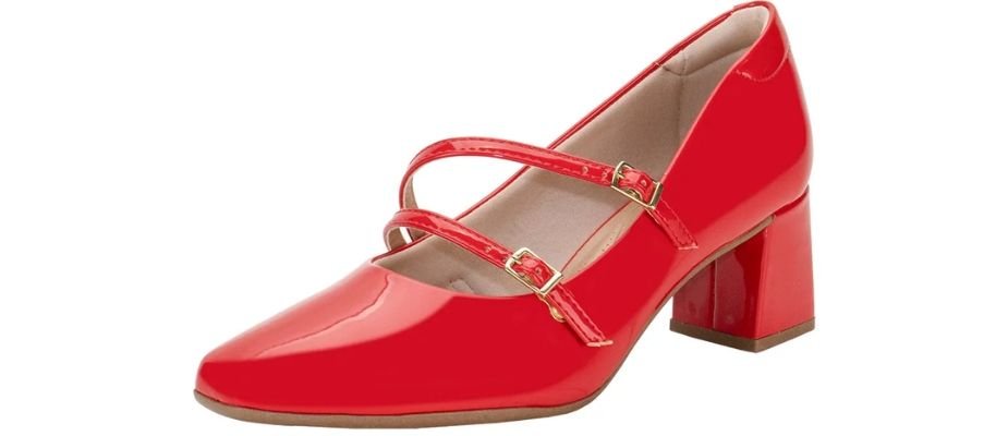 Sapato vermelho combina com qual cor de roupa