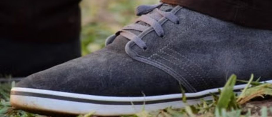 Como limpar tênis de camurça? Cuidados para manter o calçado bonito e conservado